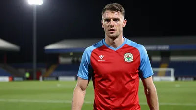 An overview of Sligo Rovers' performance and achievements during their recent season, focusing on key matches, standout...